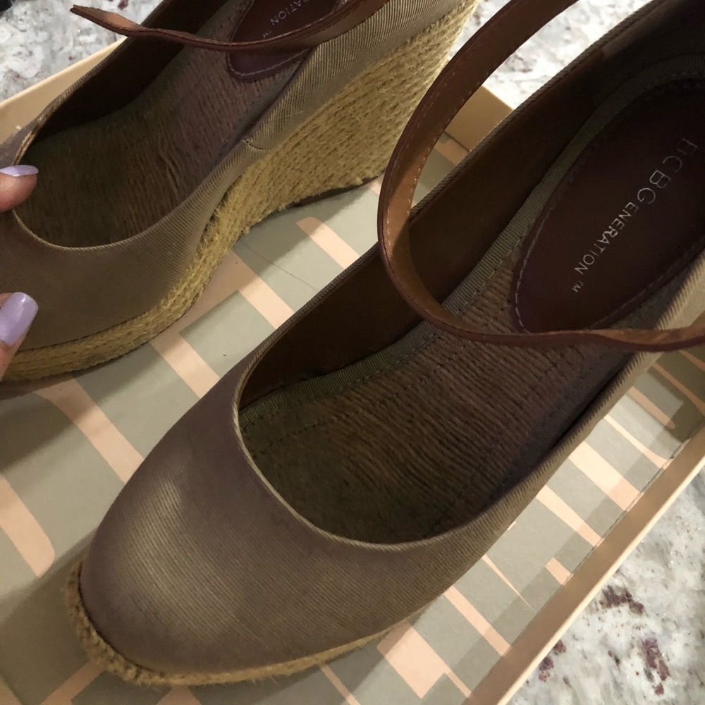 BCBG Wedges